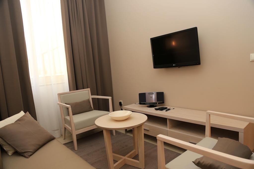Fly Hotel Luanda Exteriör bild
